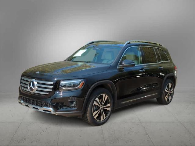 new 2025 Mercedes-Benz GLB 250 car, priced at $50,450