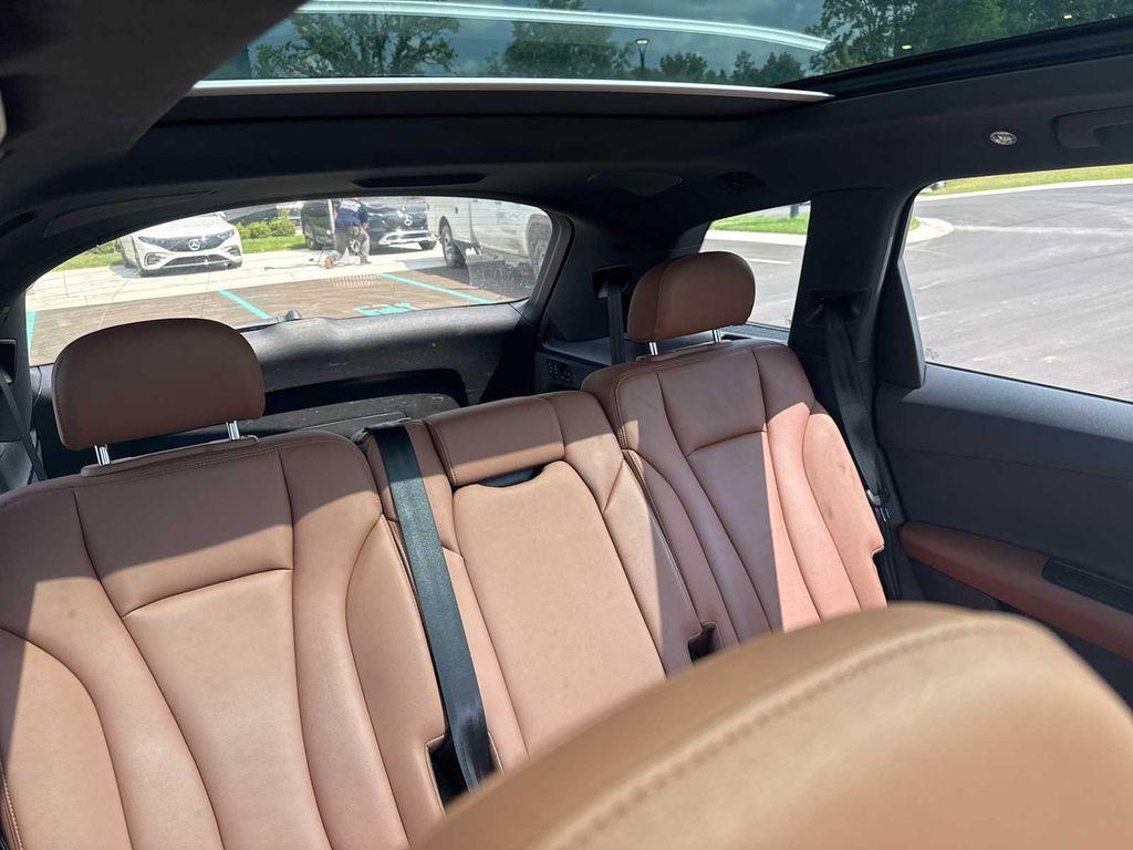used 2022 Audi Q7 car, priced at $31,499