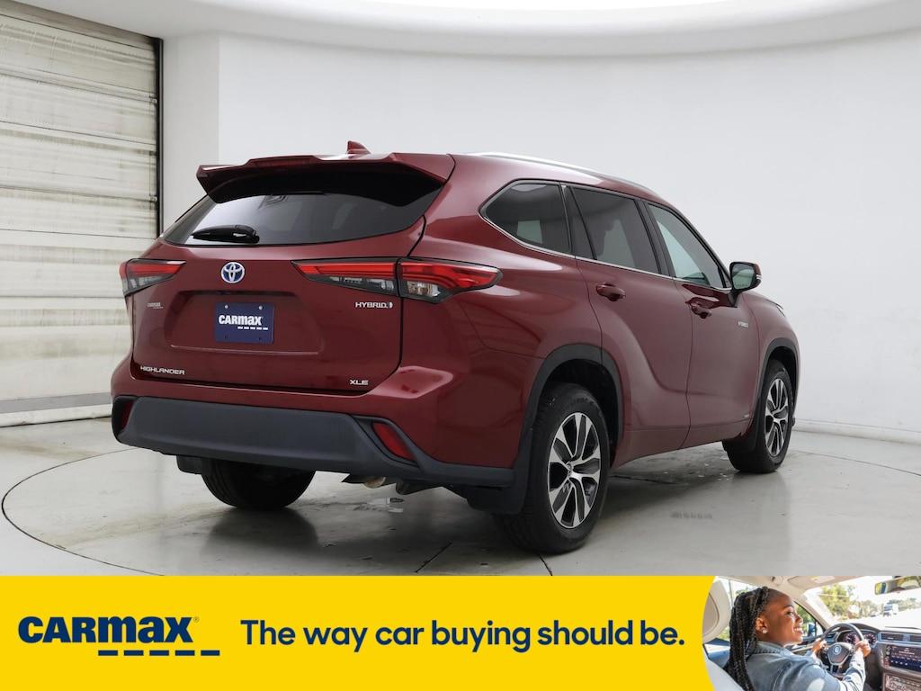 used 2021 Toyota Highlander Hybrid car, priced at $36,998