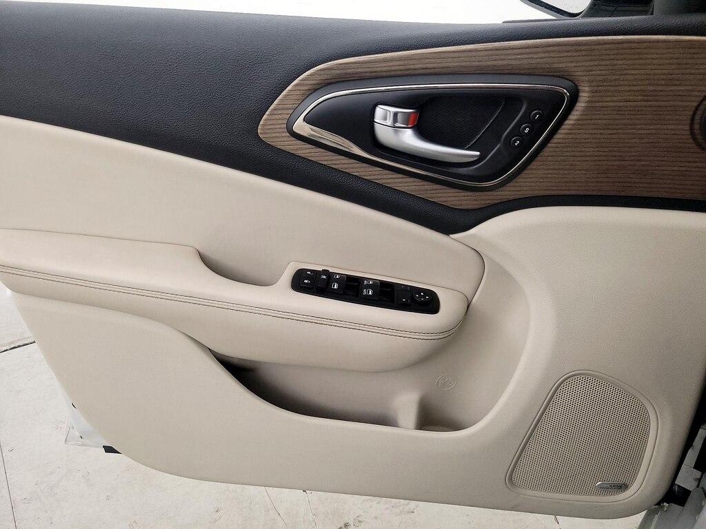 used 2015 Chrysler 200 car, priced at $14,998