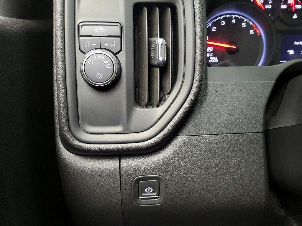 used 2022 Chevrolet Silverado 1500 Limited car, priced at $27,998