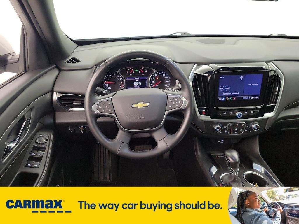 used 2022 Chevrolet Traverse car, priced at $32,998