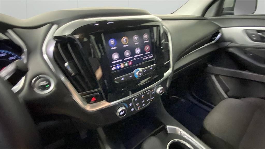 used 2021 Chevrolet Traverse car, priced at $18,788