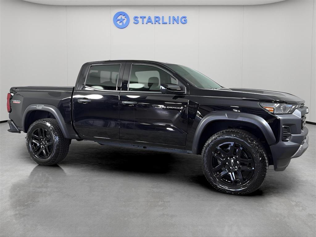 used 2024 Chevrolet Colorado car, priced at $39,553