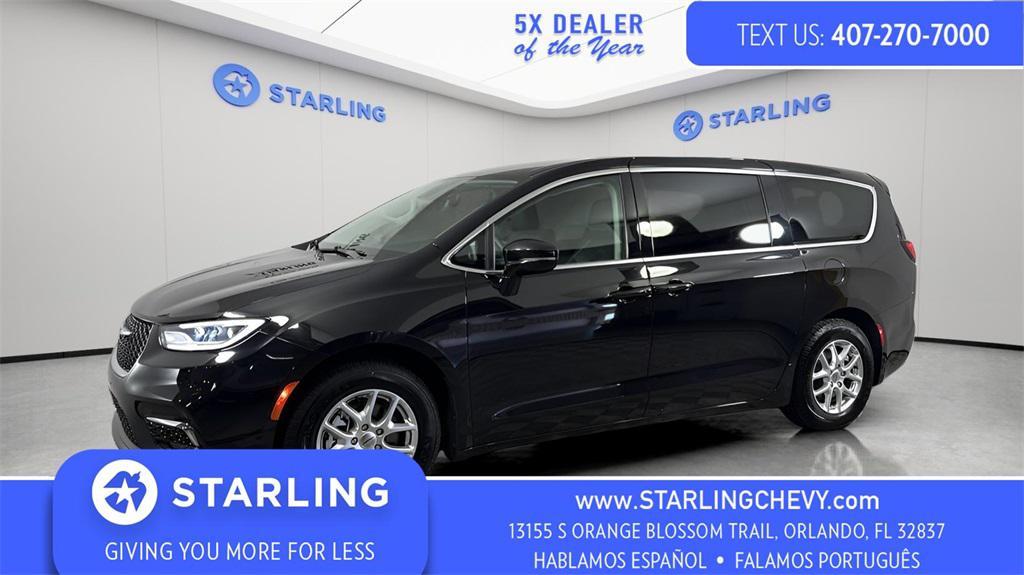 used 2024 Chrysler Pacifica car, priced at $30,909