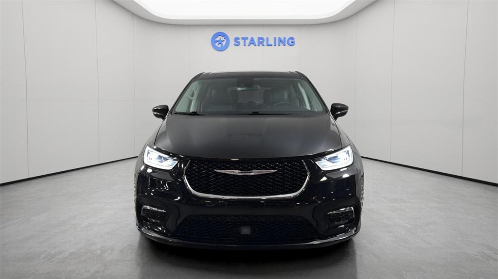 used 2024 Chrysler Pacifica car, priced at $30,909