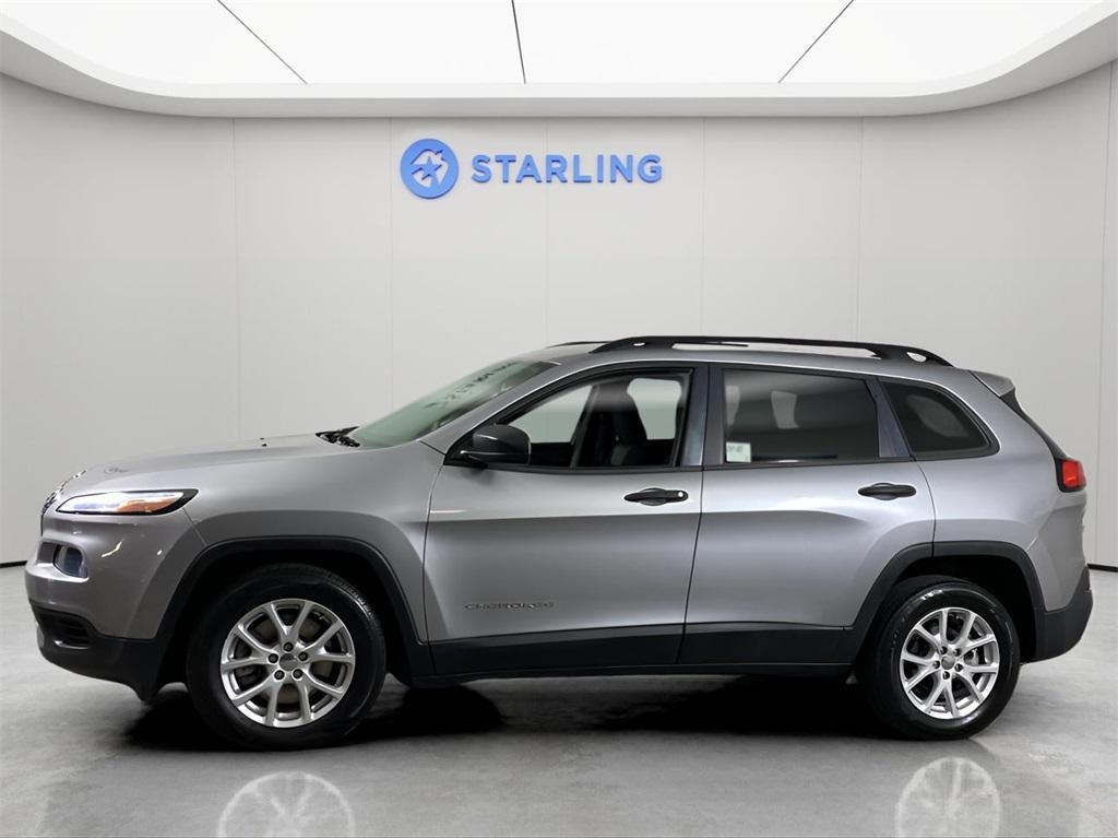 used 2016 Jeep Cherokee car, priced at $10,895