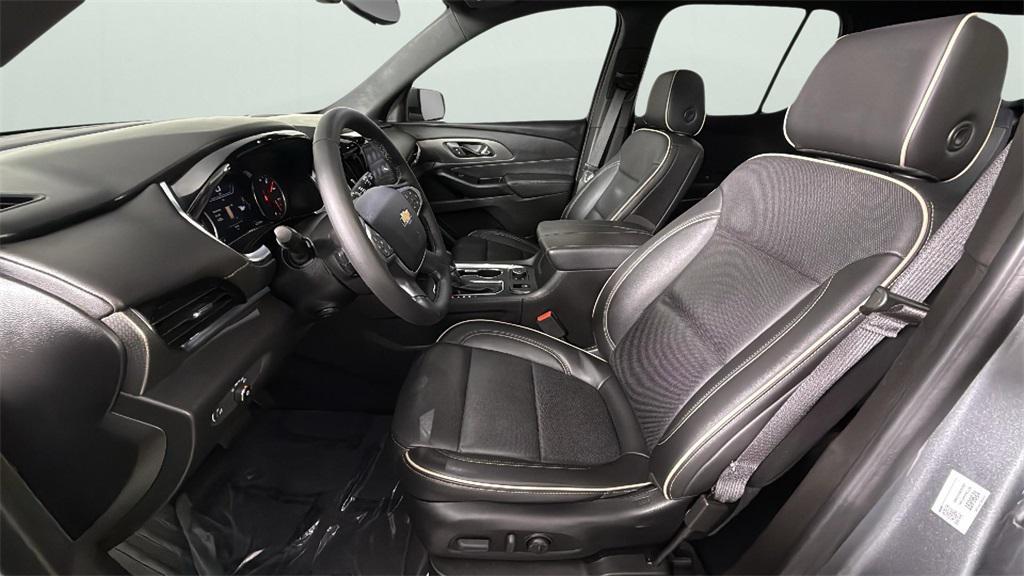 used 2023 Chevrolet Traverse car, priced at $32,750