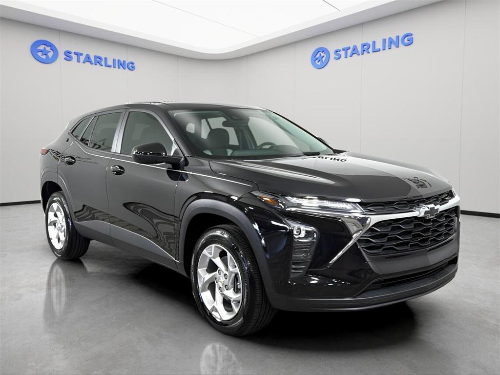 used 2025 Chevrolet Trax car, priced at $22,889