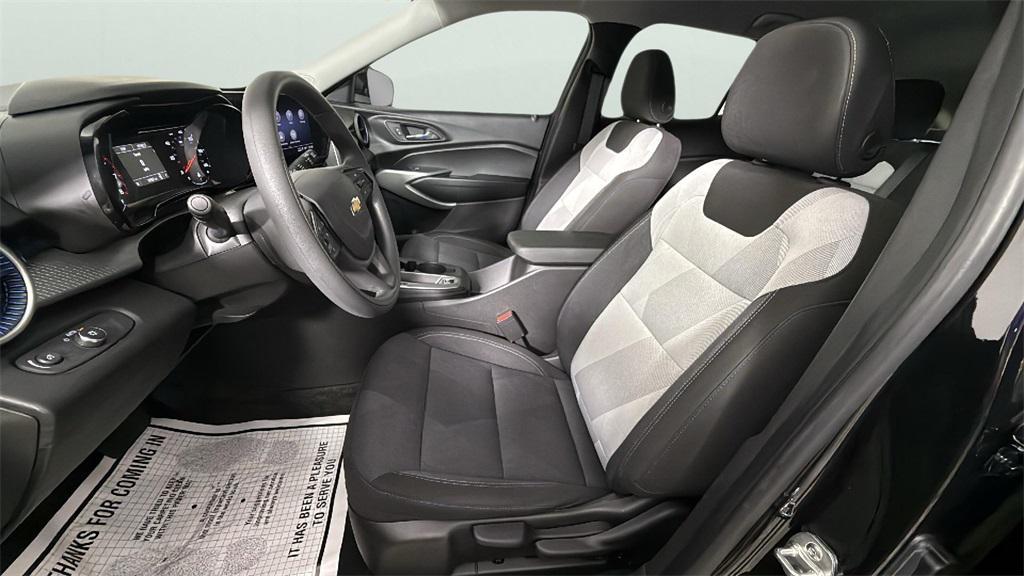 used 2025 Chevrolet Trax car, priced at $22,889