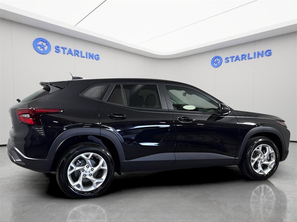 used 2025 Chevrolet Trax car, priced at $22,889