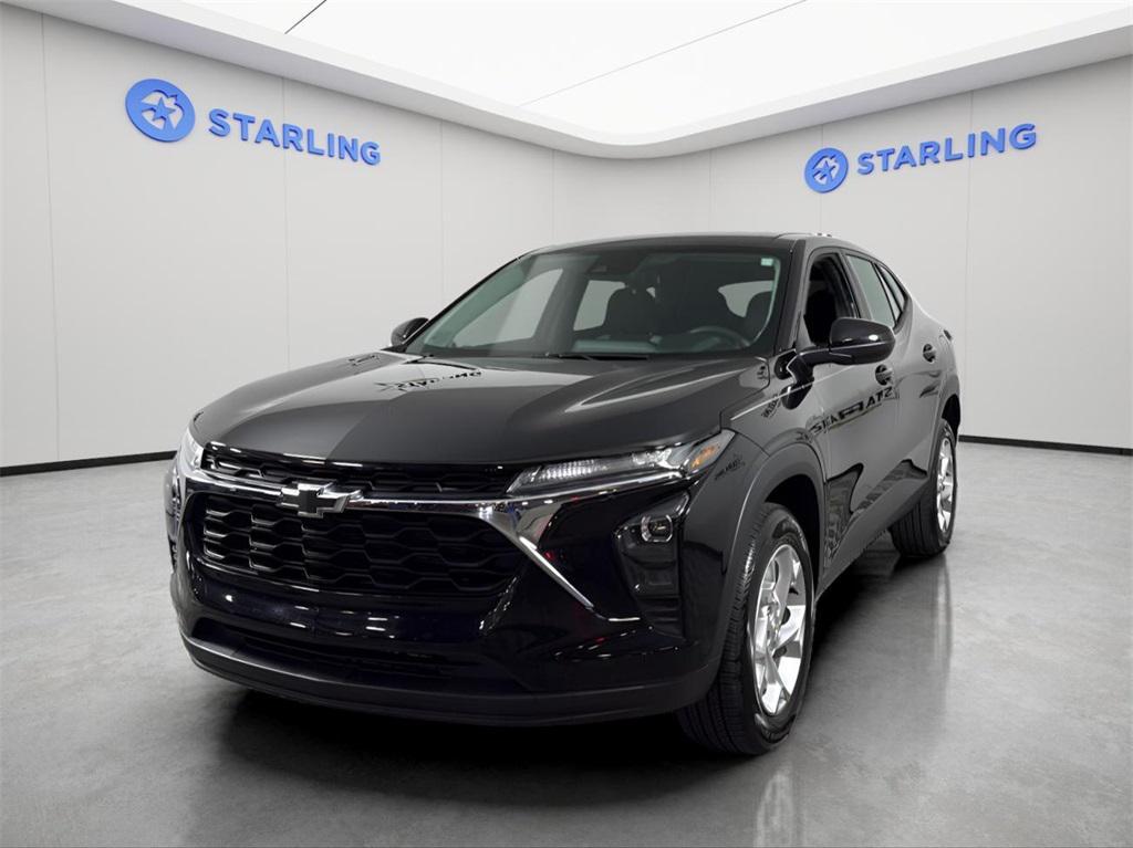 used 2025 Chevrolet Trax car, priced at $22,889