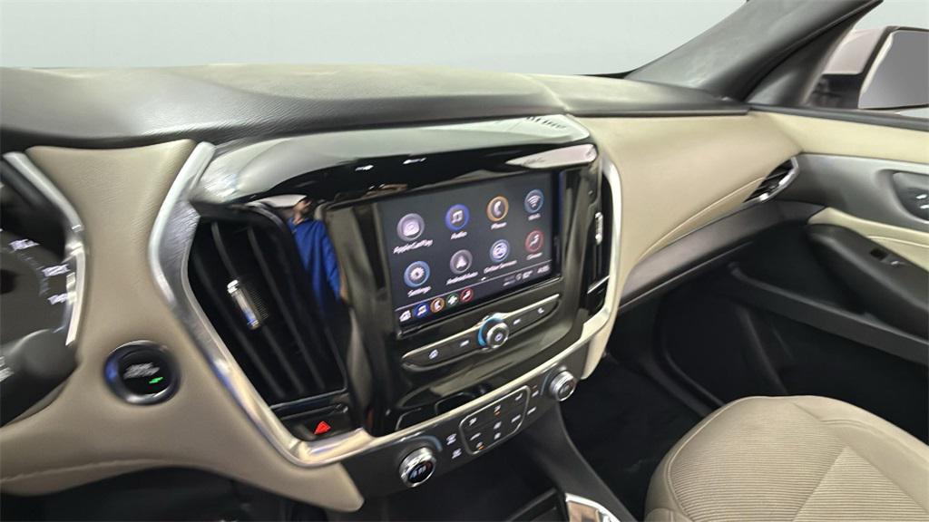used 2023 Chevrolet Traverse car, priced at $24,989