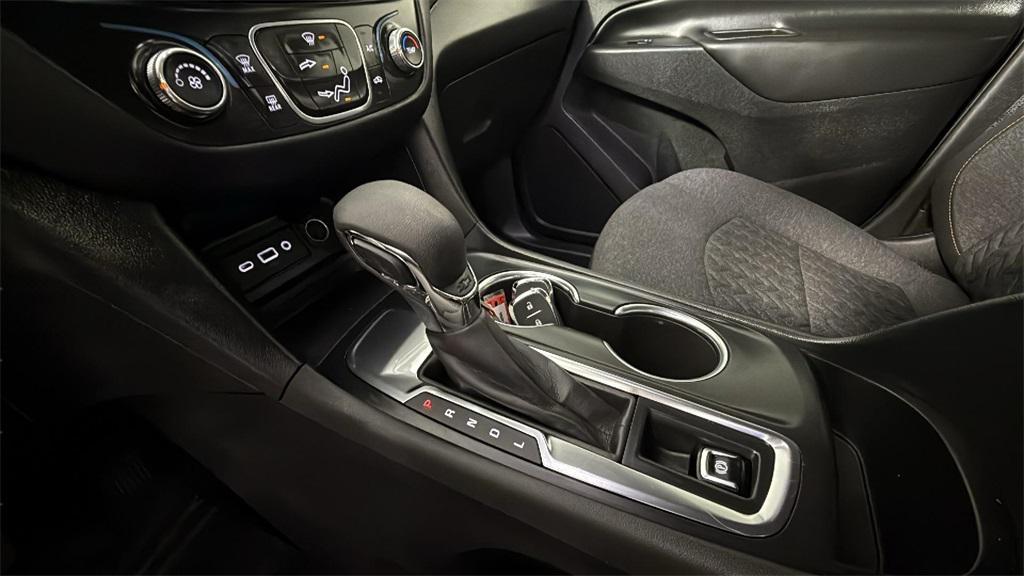 used 2022 Chevrolet Equinox car, priced at $20,525