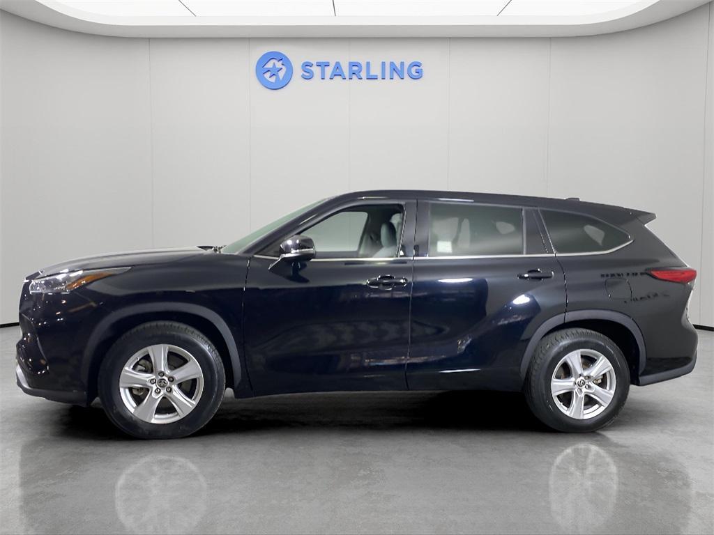 used 2020 Toyota Highlander car, priced at $28,085