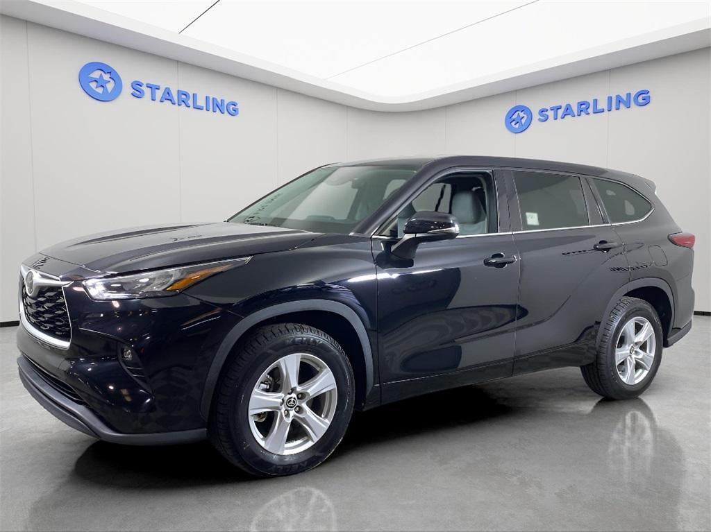 used 2020 Toyota Highlander car, priced at $28,085