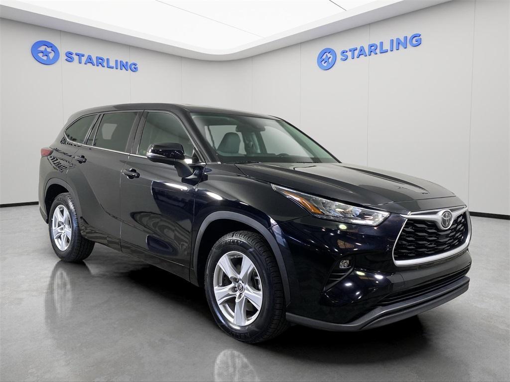 used 2020 Toyota Highlander car, priced at $28,085