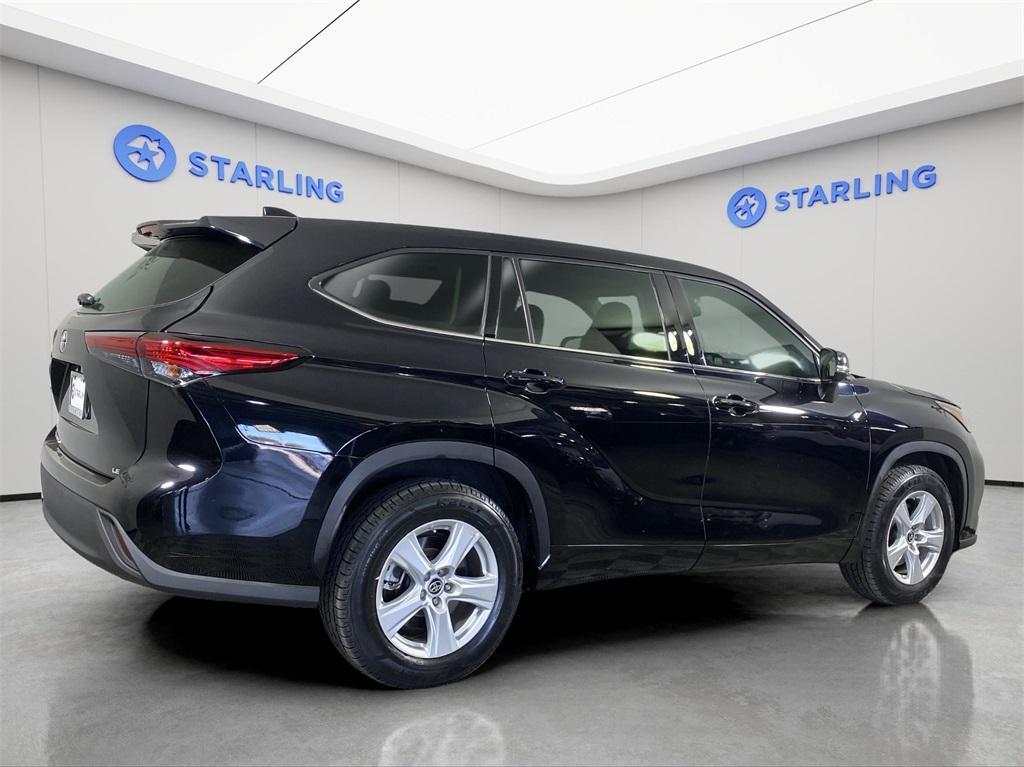 used 2020 Toyota Highlander car, priced at $28,085