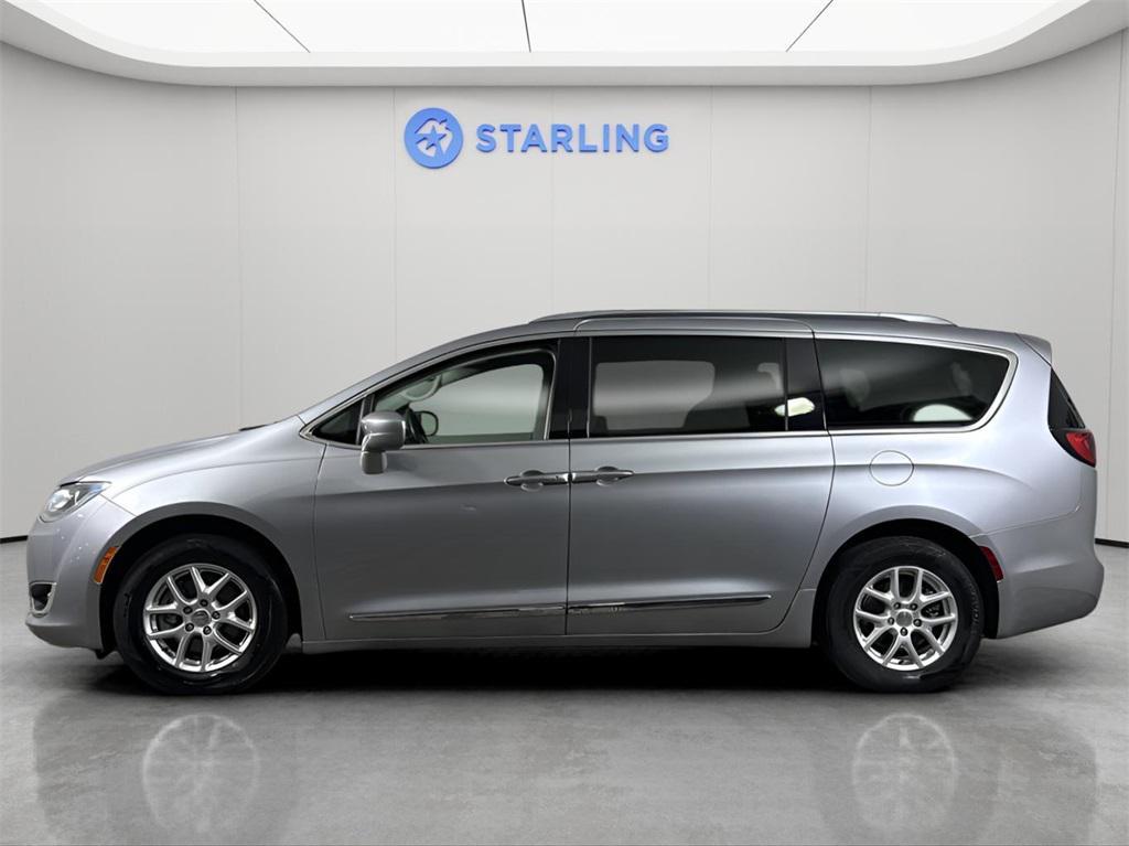 used 2020 Chrysler Pacifica car, priced at $11,650
