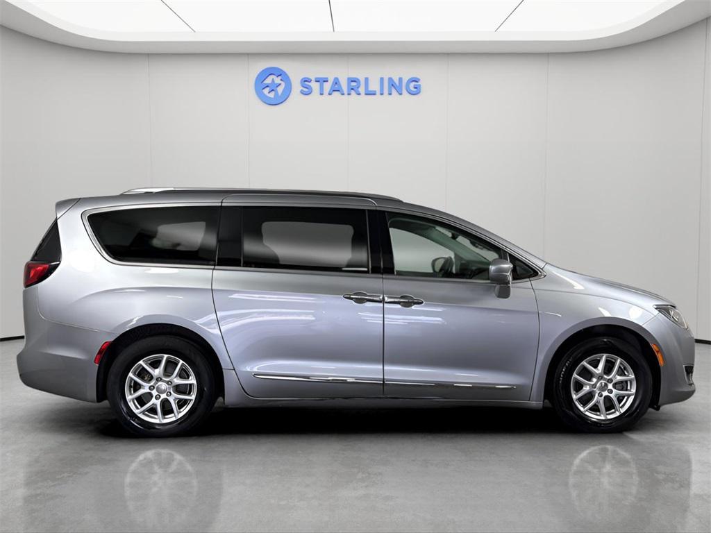 used 2020 Chrysler Pacifica car, priced at $11,650