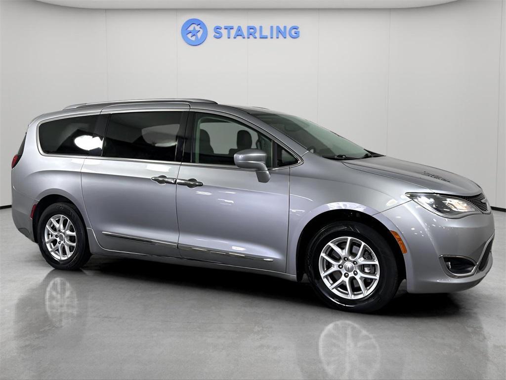 used 2020 Chrysler Pacifica car, priced at $11,650
