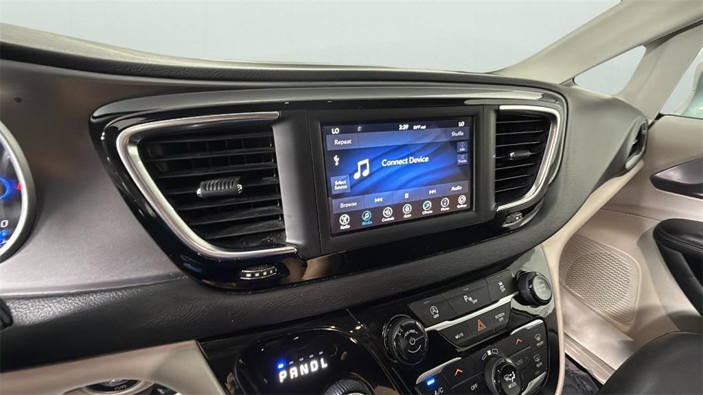 used 2020 Chrysler Pacifica car, priced at $11,650