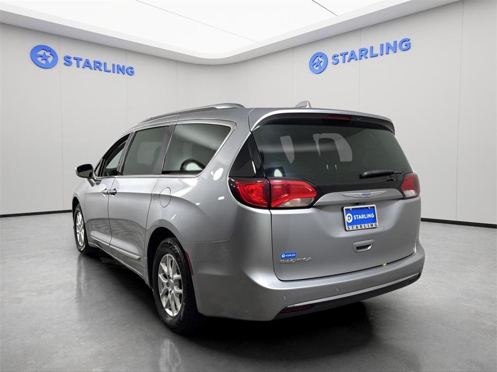 used 2020 Chrysler Pacifica car, priced at $11,650