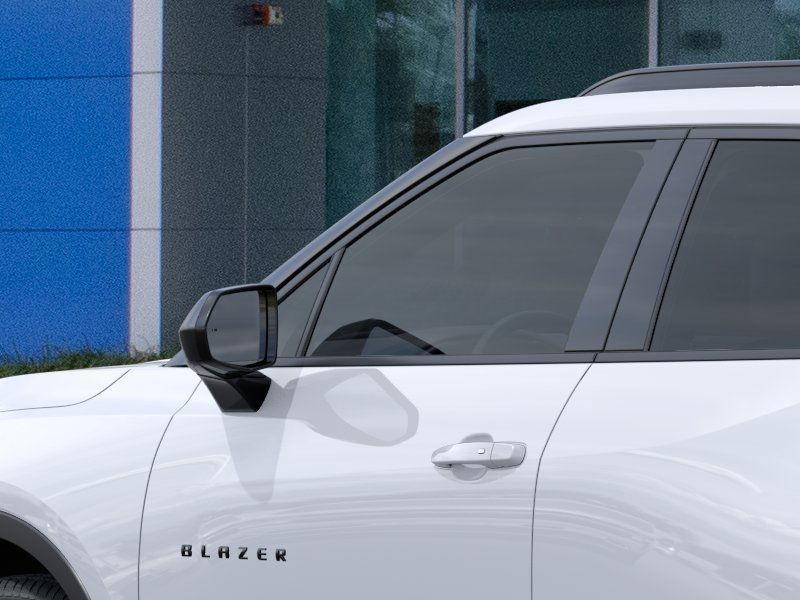 new 2025 Chevrolet Blazer car, priced at $34,022