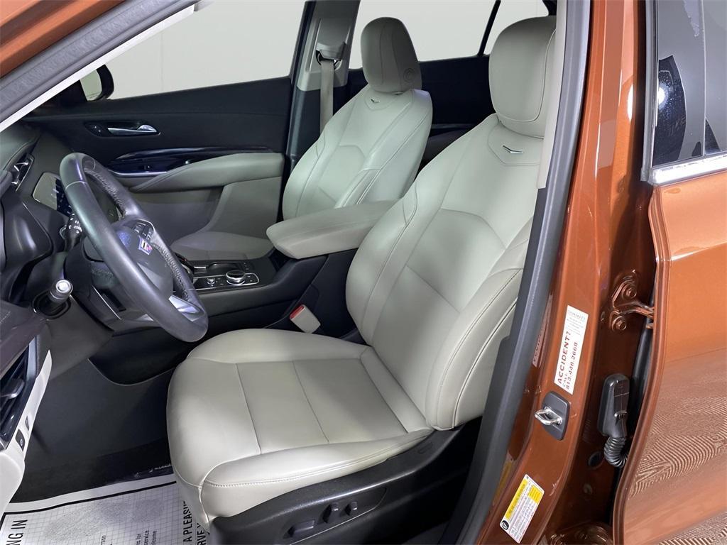 used 2020 Cadillac XT4 car, priced at $21,525