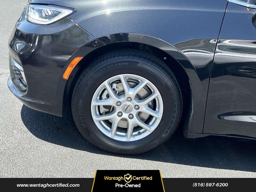 used 2022 Chrysler Pacifica car, priced at $18,475