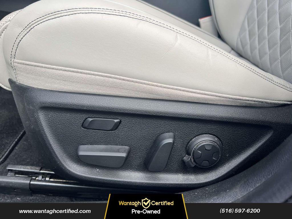 used 2022 Genesis G70 car, priced at $29,995