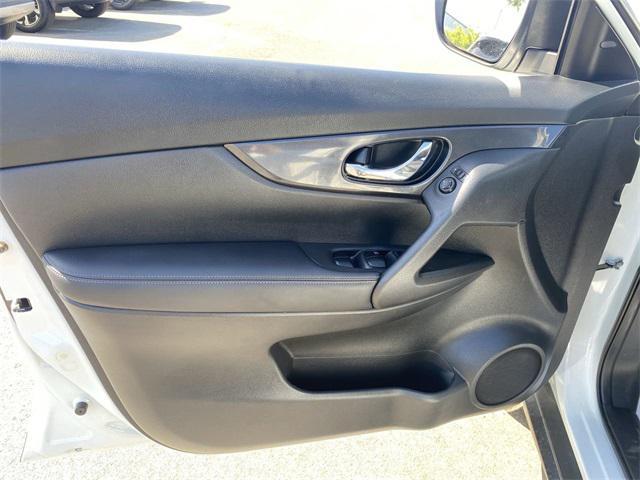 used 2019 Nissan Rogue car, priced at $17,999