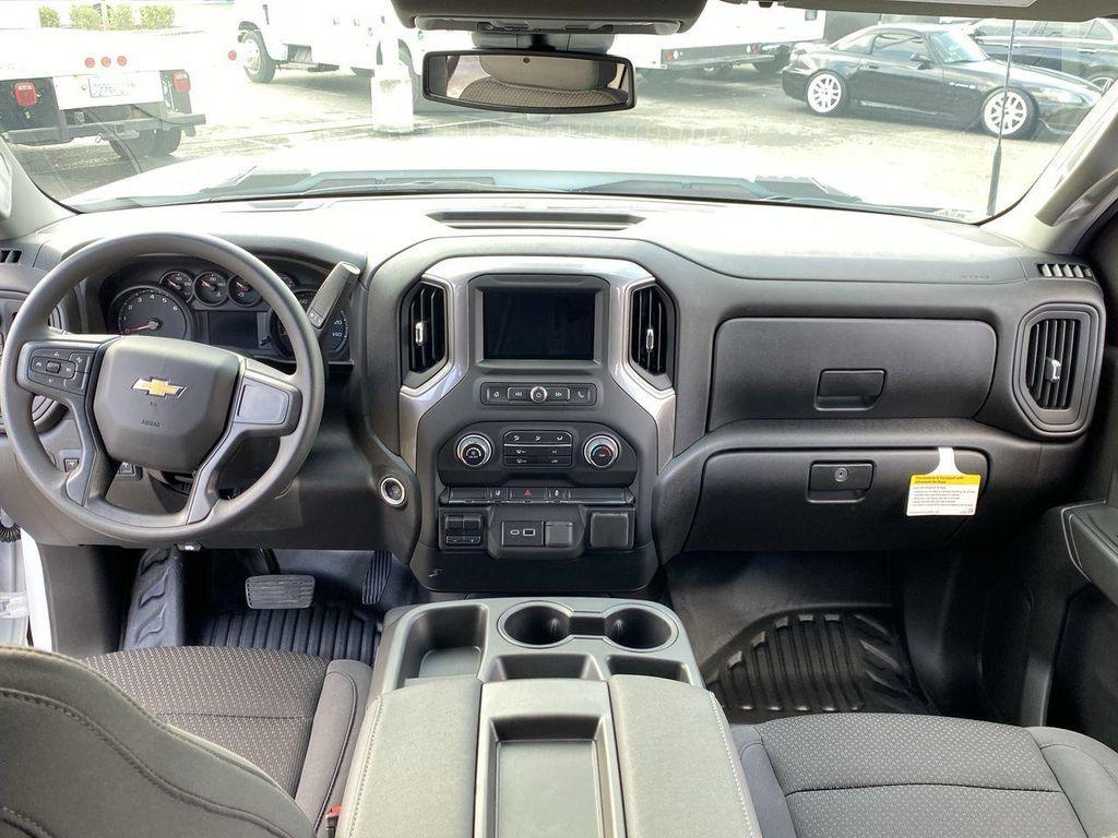 new 2024 Chevrolet Silverado 3500 car, priced at $59,101