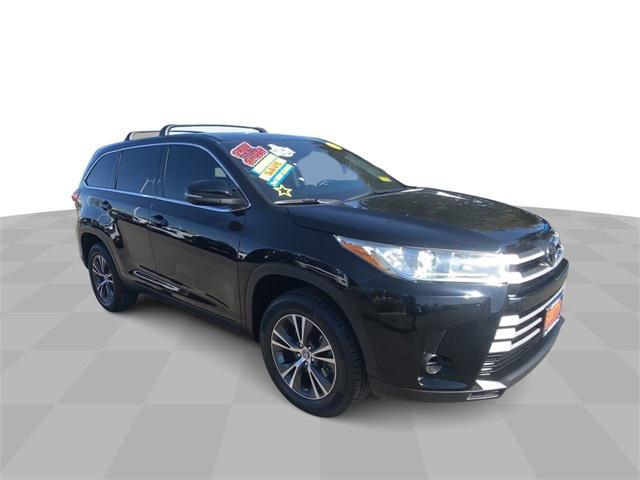 used 2019 Toyota Highlander car, priced at $26,999