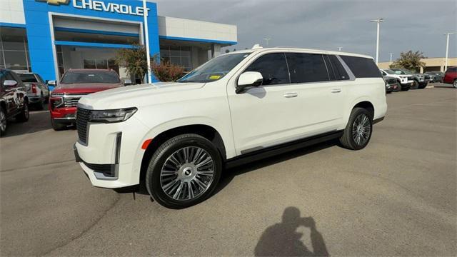 used 2022 Cadillac Escalade ESV car, priced at $66,999