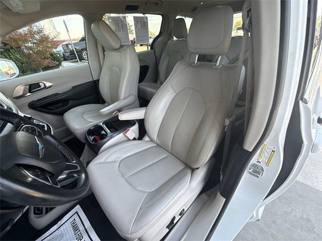 used 2019 Chrysler Pacifica Hybrid car, priced at $30,999