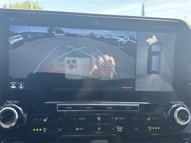 used 2022 Toyota Highlander car, priced at $41,999