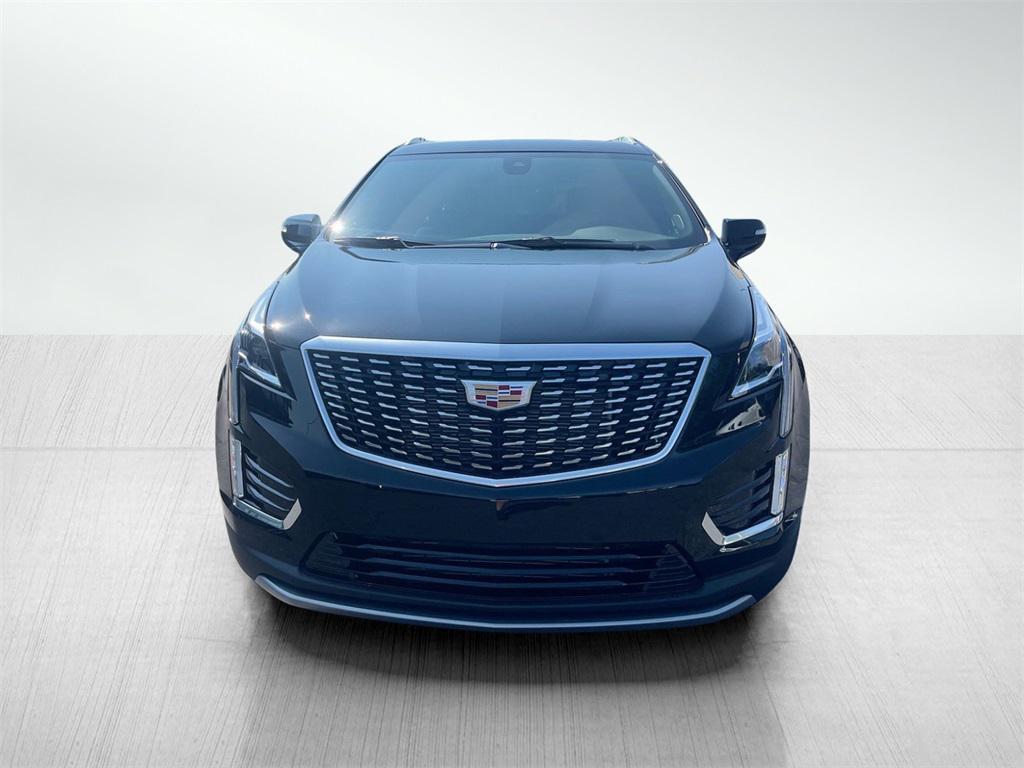 new 2025 Cadillac XT5 car, priced at $57,155