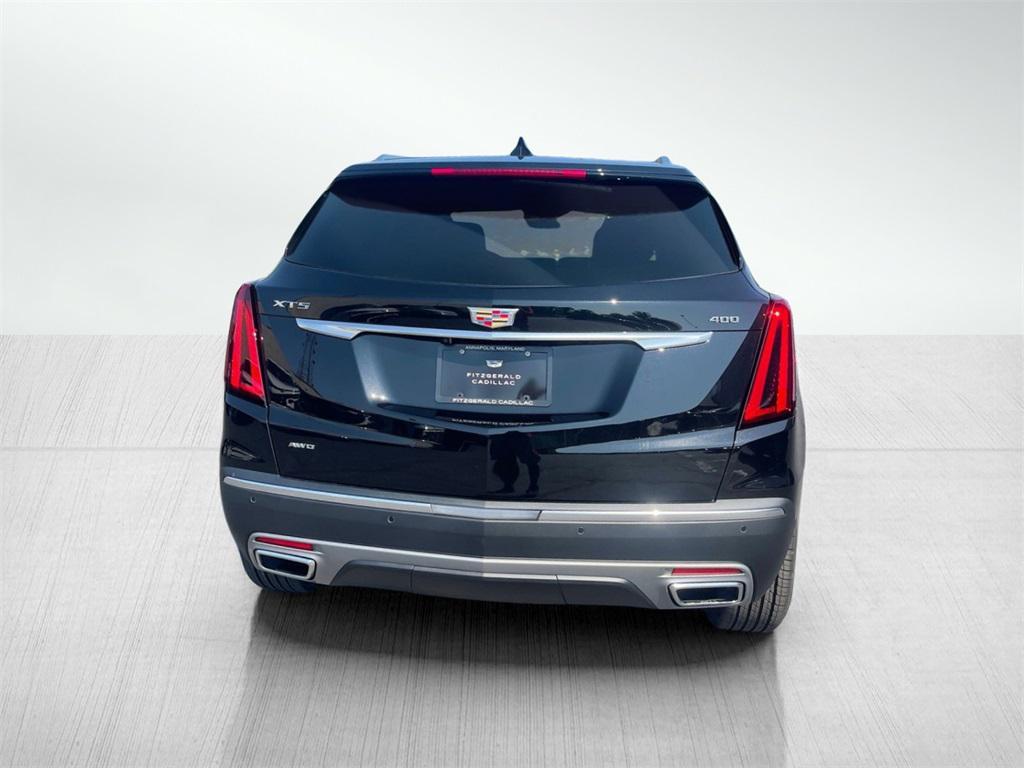 new 2025 Cadillac XT5 car, priced at $57,155