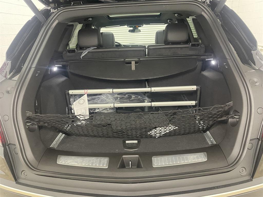 new 2025 Cadillac XT5 car, priced at $57,155