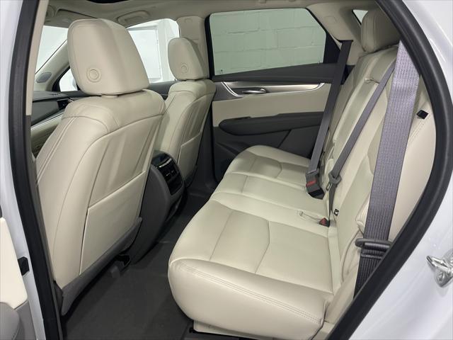 new 2025 Cadillac XT5 car, priced at $57,515