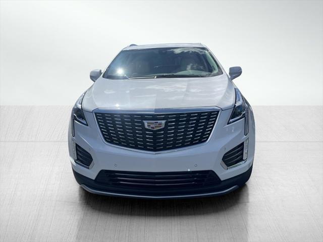 new 2025 Cadillac XT5 car, priced at $56,515