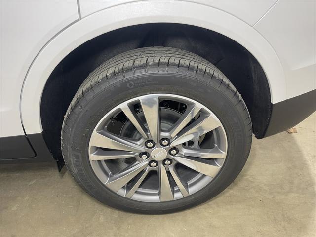 new 2025 Cadillac XT5 car, priced at $57,515