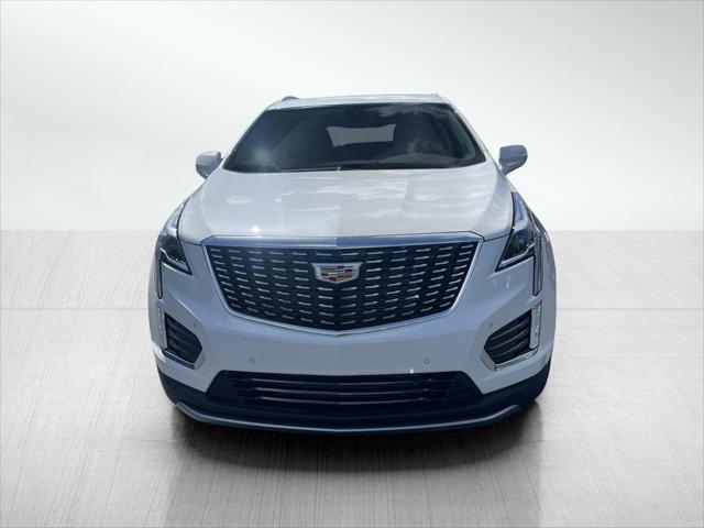 new 2025 Cadillac XT5 car, priced at $57,515