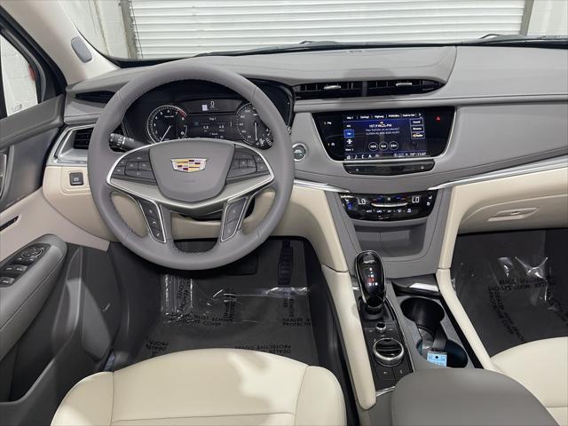 new 2025 Cadillac XT5 car, priced at $57,515