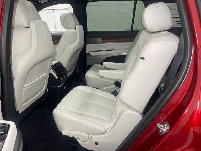 new 2026 Cadillac VISTIQ car, priced at $80,115