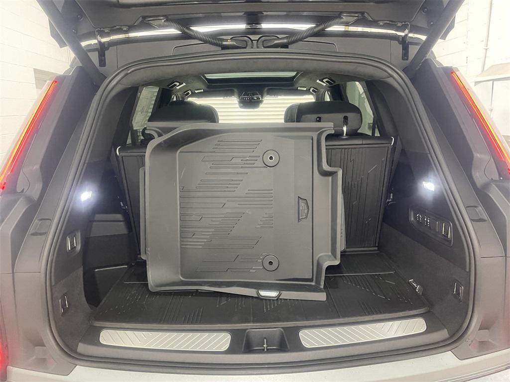 new 2026 Cadillac VISTIQ car, priced at $98,810
