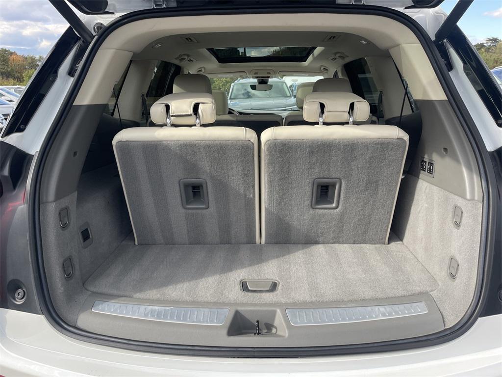 used 2023 Cadillac XT6 car, priced at $38,491