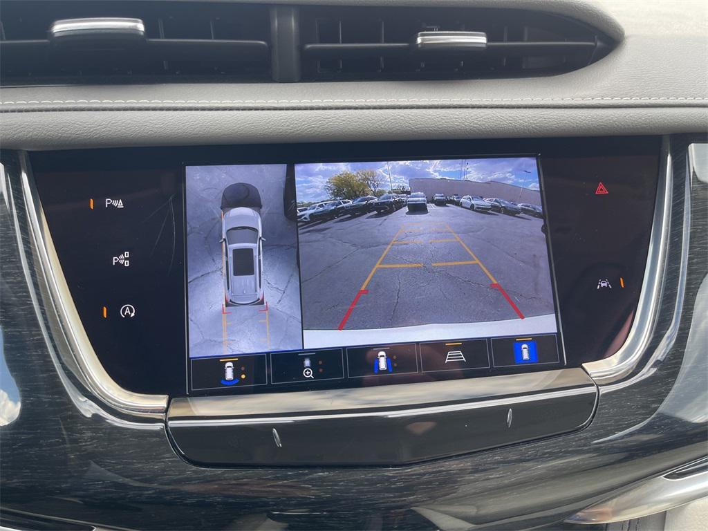 used 2023 Cadillac XT6 car, priced at $38,491