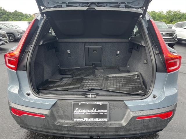 used 2022 Volvo XC40 car, priced at $32,490
